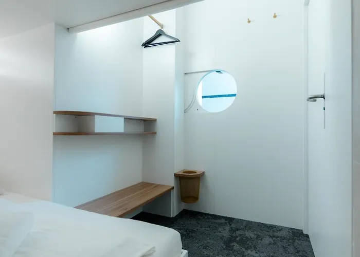 Grand Pods - Stylish Sleeping Concept