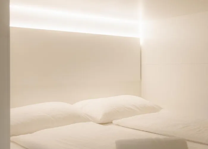 Capsule hotel Grand Pods - Stylish Sleeping Concept Vienna