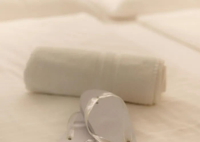 Capsule hotel Grand Pods - Stylish Sleeping Concept *