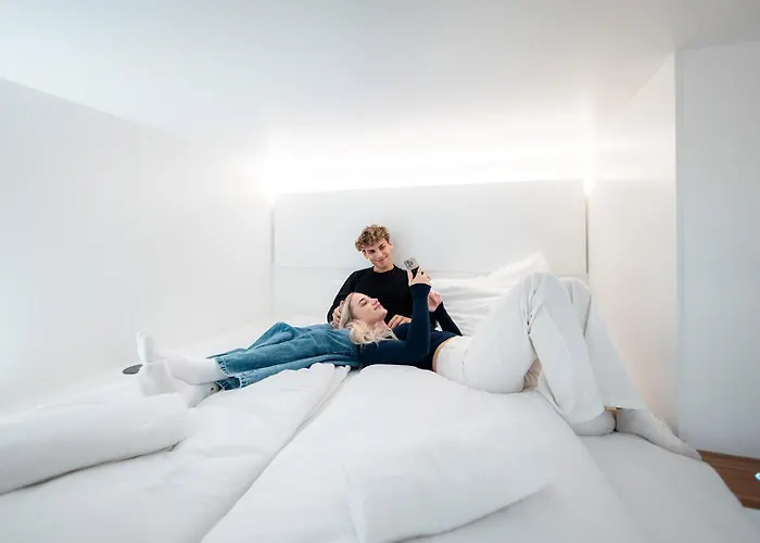 Capsule hotel Grand Pods - Stylish Sleeping Concept Vienna